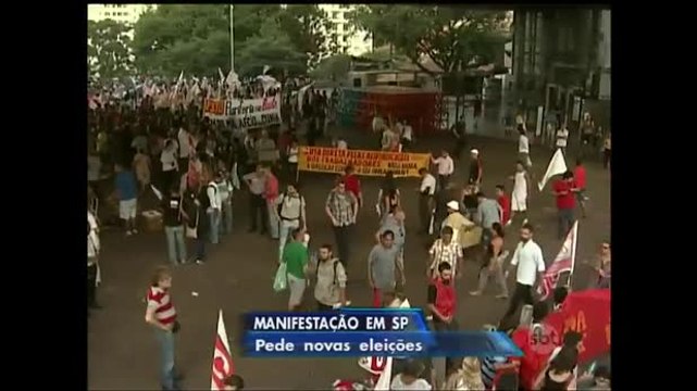 Manifestantes fazem ato a favor de novas eleições