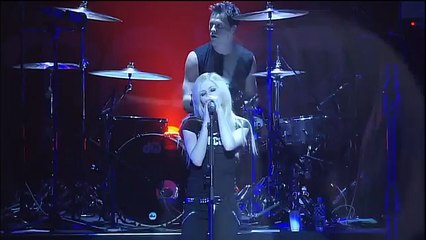 Avril Lavigne - Live at Budokan (Japan) 2005 - Full concert 7