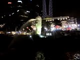 awesome! singapore night time...  マーライオンによる嘔吐とシンガポールの夜景