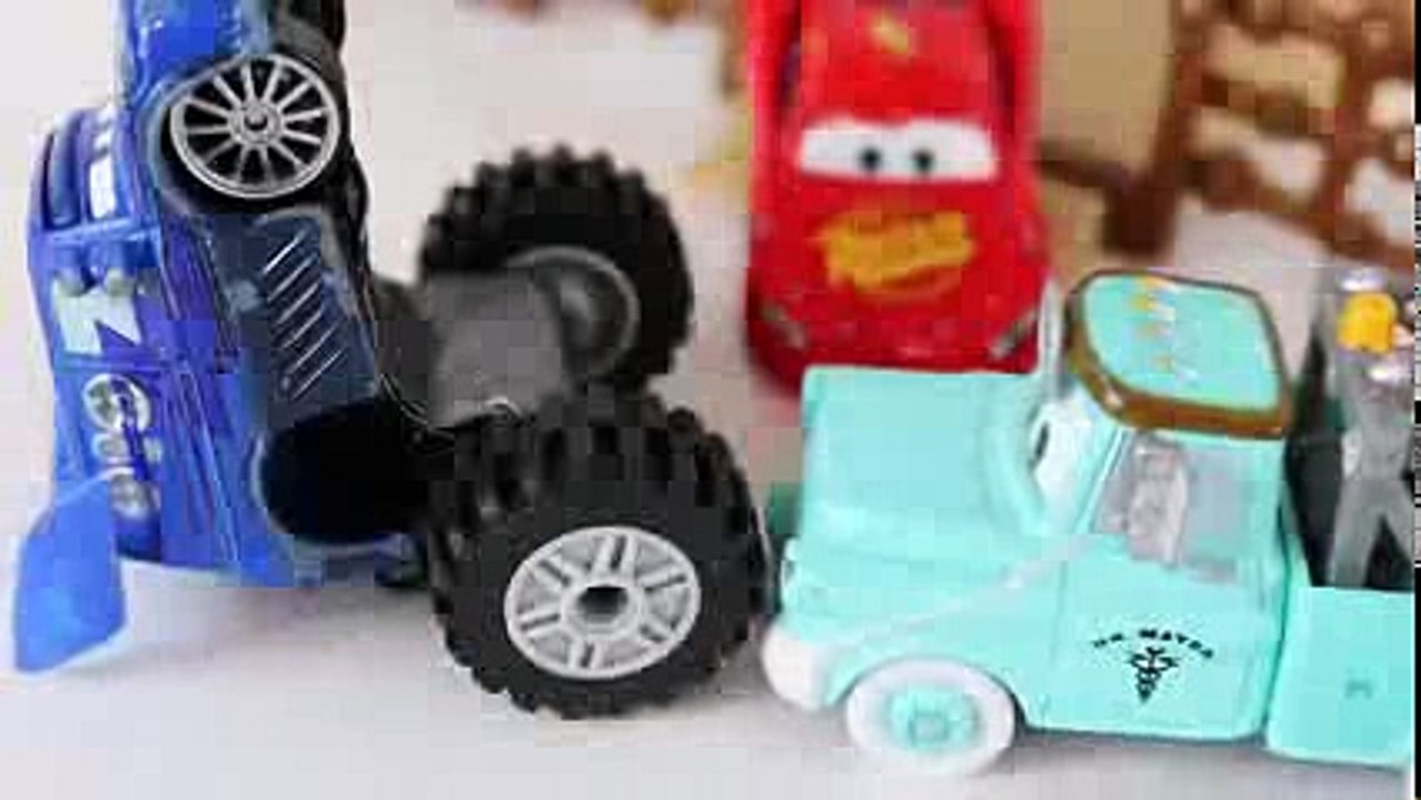 Doc McStuffins Clinic Playhouse and Disney Cars Toy Doctor Mater Lightning McQueen and DJ - YouTube