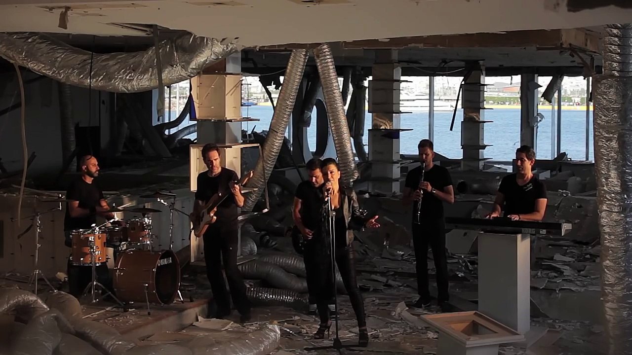 ΕΧ| Έλενα Χαραμή - Με αίμα θα υπέγραφα   | (Official ᴴᴰvideo clip)  Greek- face