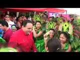 El gobernador Roberto Borge baila en Carnaval de Cozumel