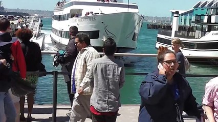 Un bateau rate son approche et fonce dans le quai