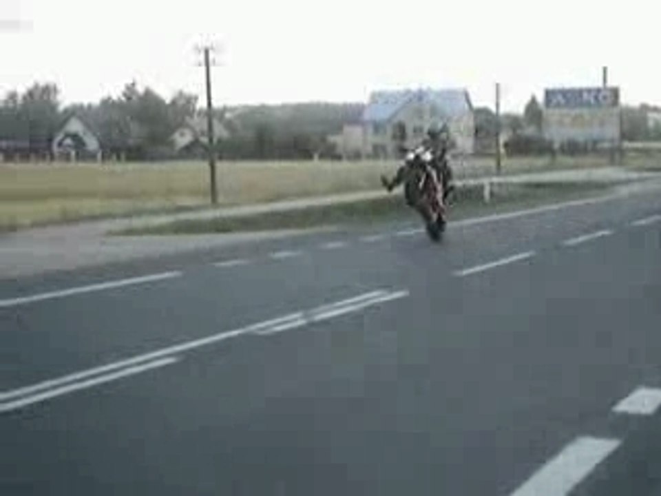 Yamaha R6