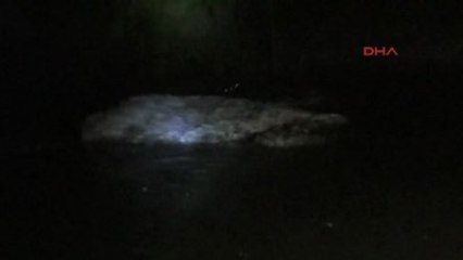 Köprüden Irmağa Düşen Anne Kayboldu, Oğlu Kurtuldu