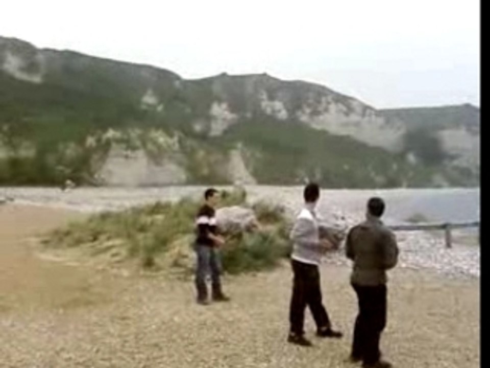 lancer de caillou(x ou s)