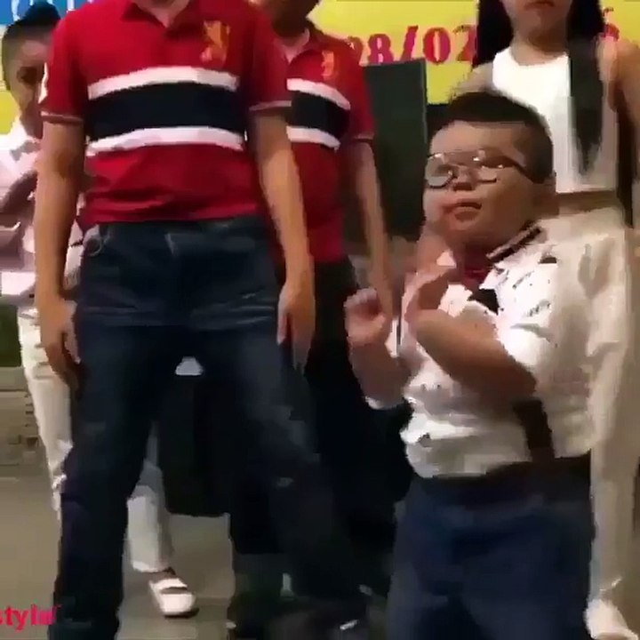 Kids Show Dance