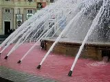 Genova - No violenza alle donne  - Fontana in rosa per solidarietà al Messico