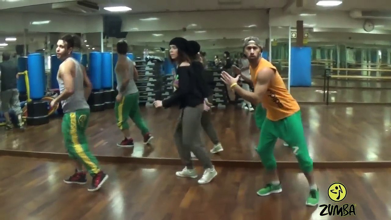 Pasito A Paso Cumbia Pop Zumba Andrea Stella