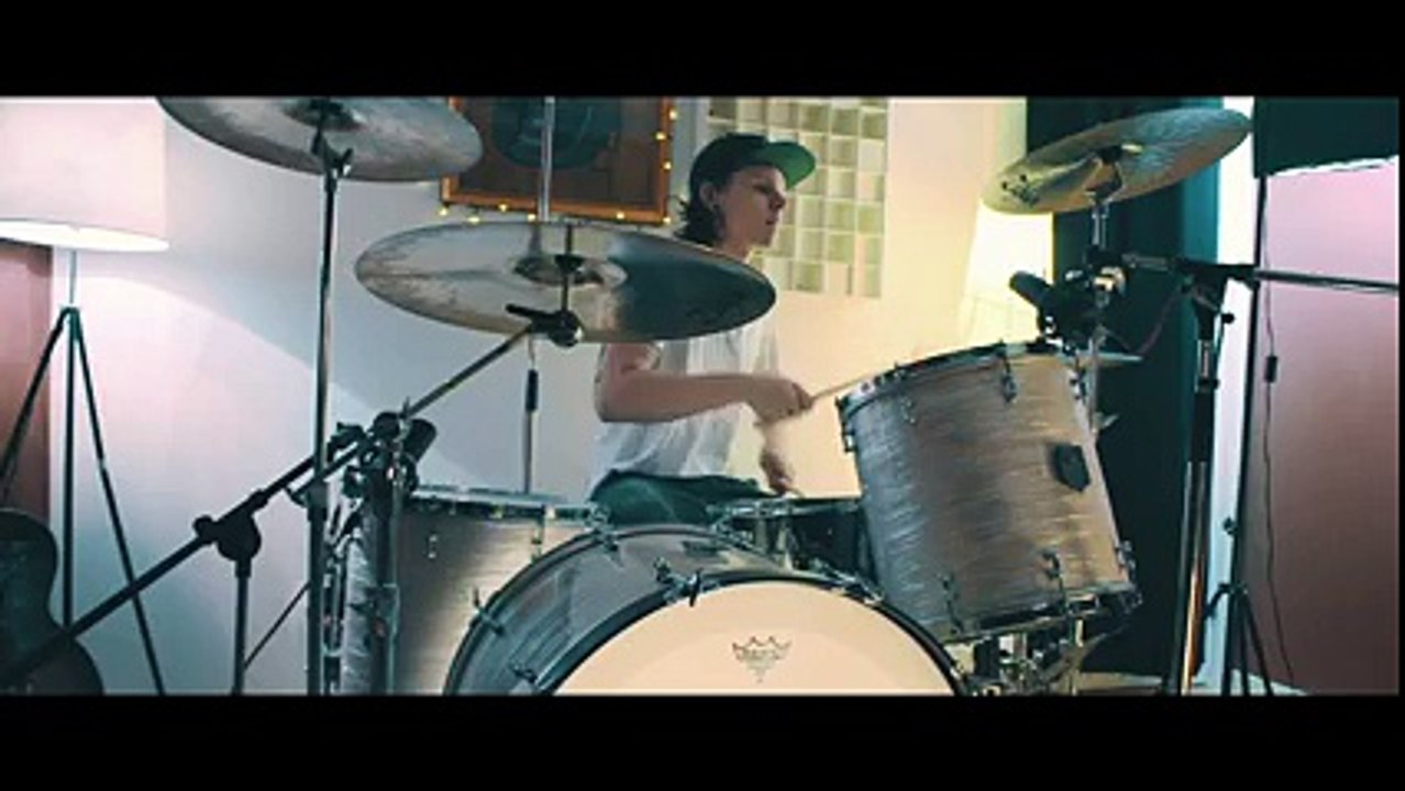 Taylor Swift - Blank Space [Pop Rock Cover by Twenty One Two]