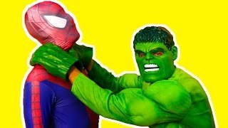 Spiderman vs The Incredible Hulk - Superhero Movie - Battle in Real Life!
