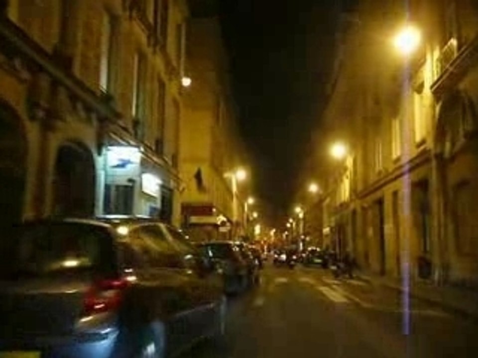 Paris 9eme rue Bleue