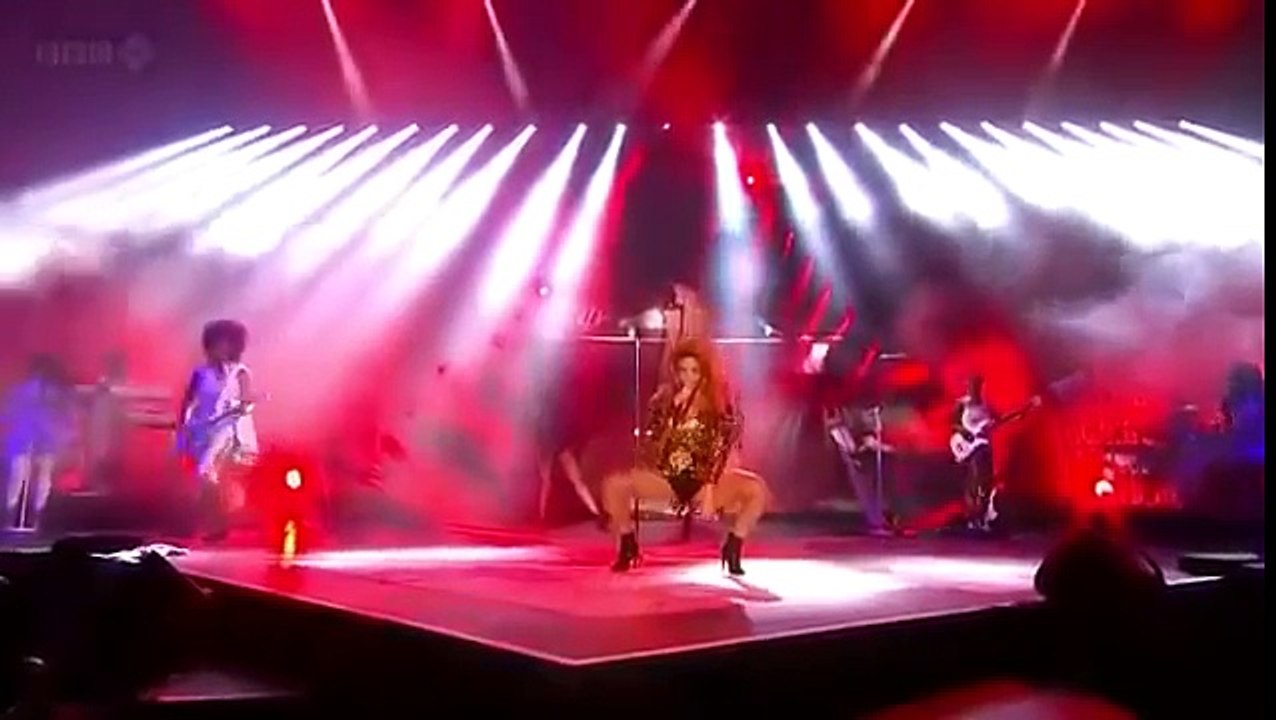 Beyonce - Live at Glastonbury 2011 HD FULL CONCERT! 20