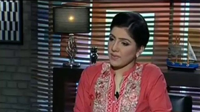 Government is surrendering infront of Religious forces - Hassan Nisar on D-Chowk dharna issue