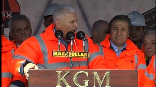 Binali Yıldırım: Bu Bayrağımıza Göz Diken Hainlere Asla Fırsat Vermeyeceğiz