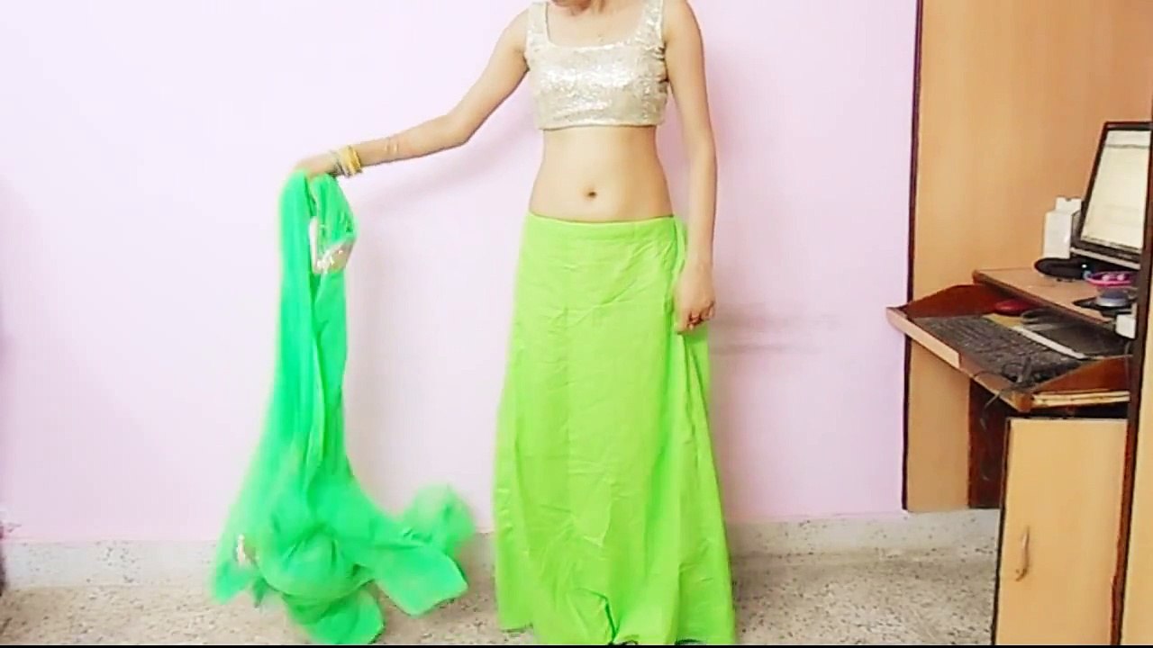 How To Wear Backless Sari Blouse-How To Wrap Backless Saree Blouse-Saree draping Tutorial