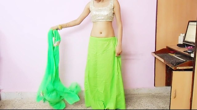 How To Wear Backless Sari Blouse-How To Wrap Backless Saree Blouse-Saree draping Tutorial