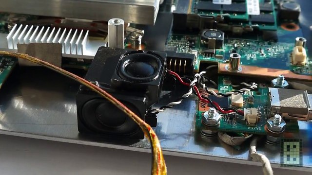 DIY Desktop Computer from Laptop Motherboard and aluminum case.