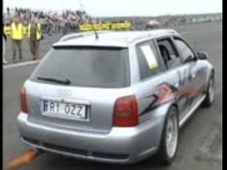 départ arrêté d'une RS4.