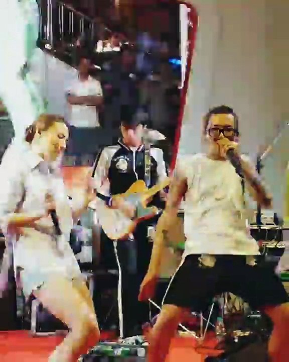 แจ๊สเต้นคู่ดีเจต้นหอม