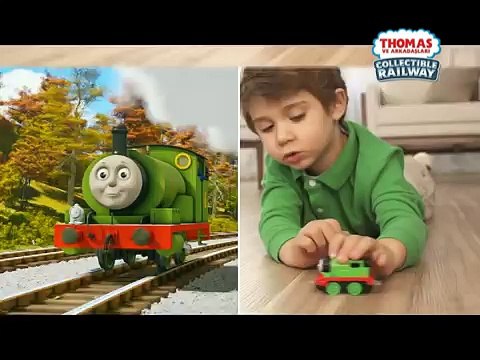 Thomas ve Arkadaşları Collectible Railway Thomas Köpekbalığı Teslimatı Oyun Seti (BMF08)