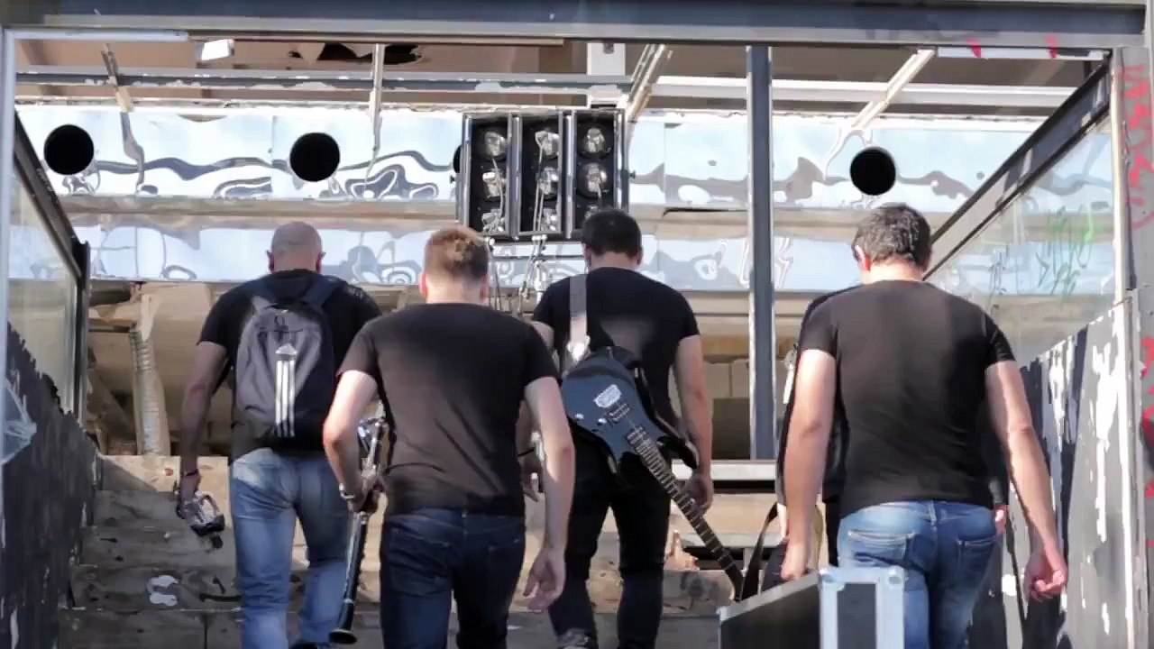 ΕΧ| Έλενα Χαραμή - Με αίμα θα υπέγραφα   | (Official ᴴᴰvideo clip) Greek- face