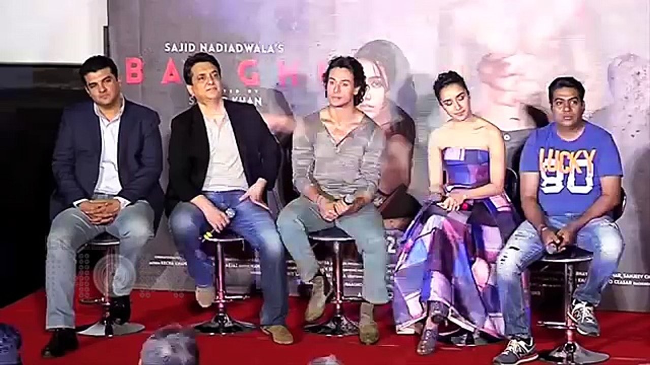 Batman V Superman   Shahrukh, Shraddha Kapoor Choose Favorite