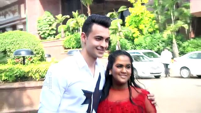 Salman Khan's Sister Arpita Khan's Pregnancy Photoshoot With Hubby Ayush Sharma