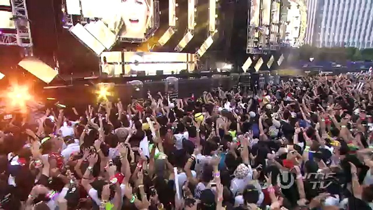 Dash Berlin - Live at Ultra Music Festival Japan Mainstage 2015 33