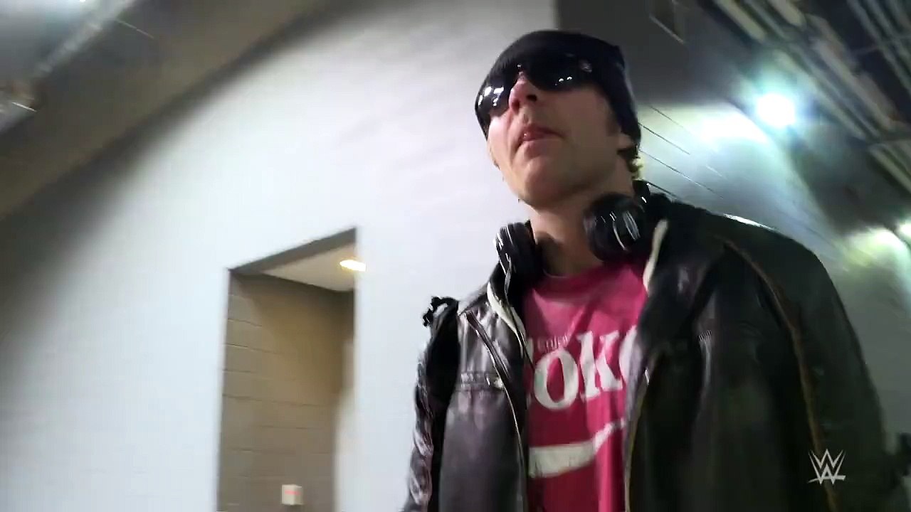 Dean arrives at Mania!