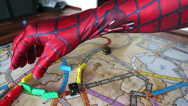 FROZEN ELSA SPIDER PRANK GONE WRONG - Spiderman Vs Frozen Elsa - Funny SuperHero Movie