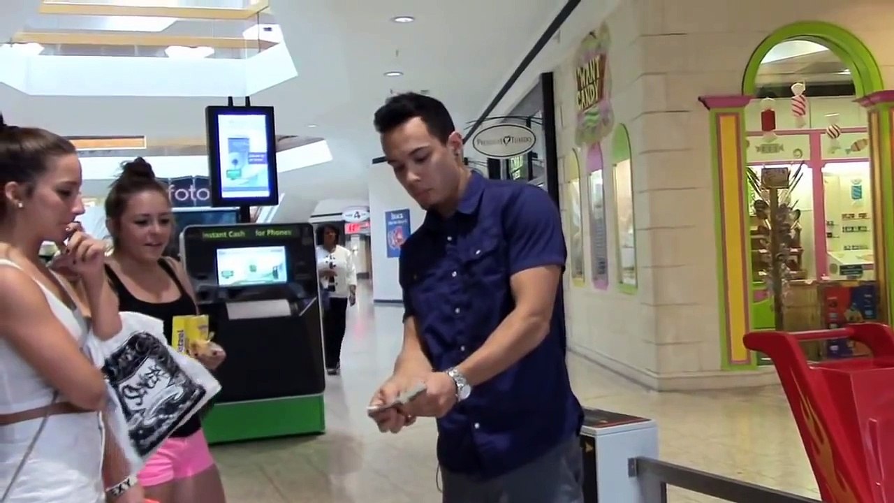 Kissing Girls With Cards - Cards Prank