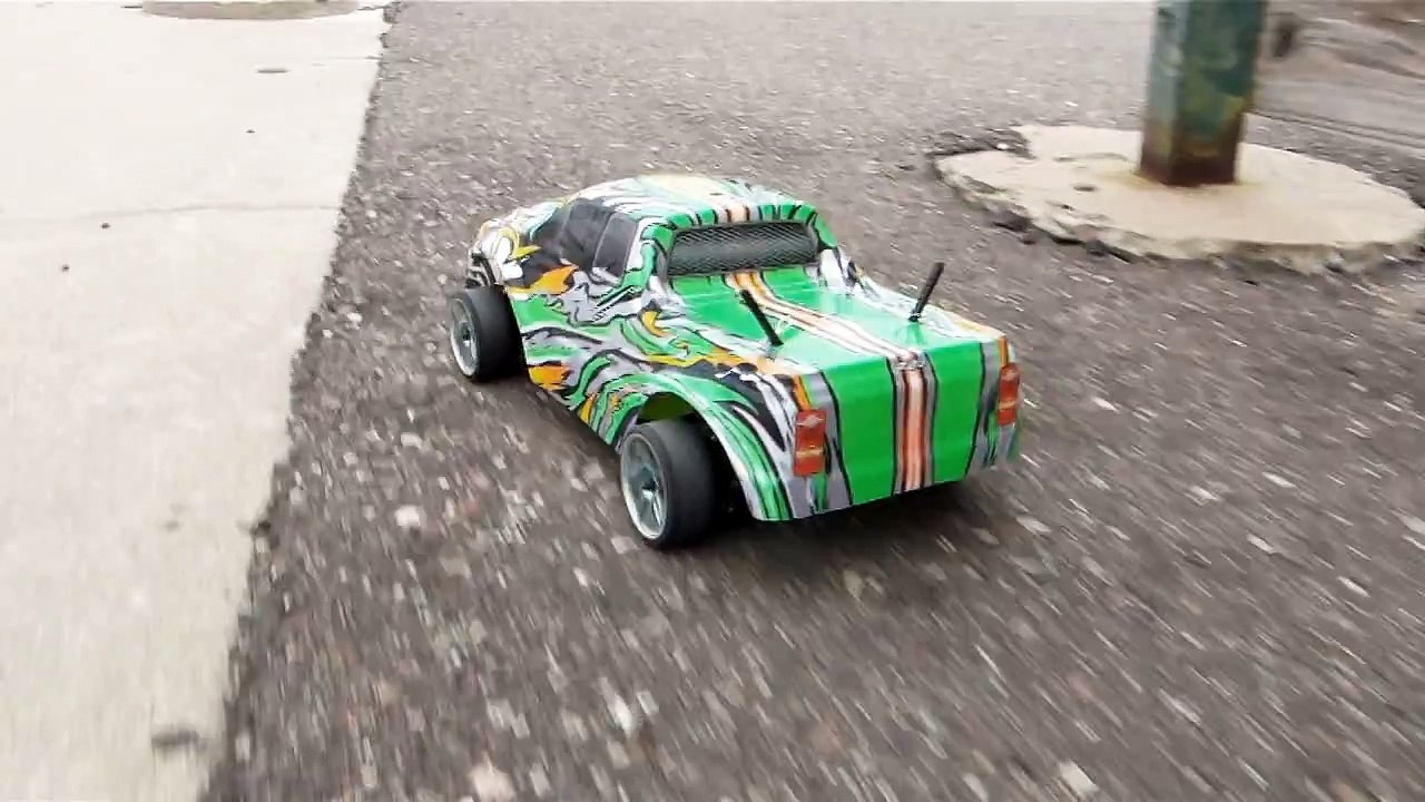 Monster Truck 6 - 1-10 Exceed RC 4WD - Truck Drift