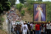 Así se desarrolló la procesión de la Divina Misericordia