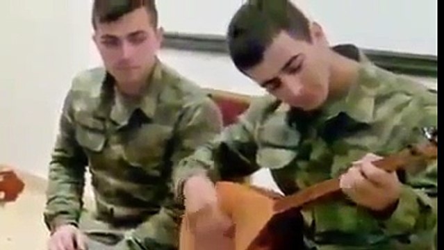 Asker Şarkı Söylerse Böyle Söyler Helal Olsun AMATÖR SESLER 2015 NEW SONG !