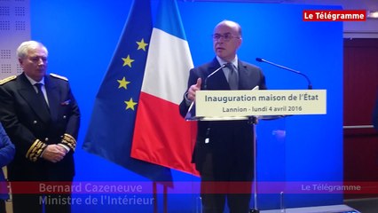 Lannion. Cazeneuve : "Le service public est le patrimoine de ceux qui n'en ont pas"
