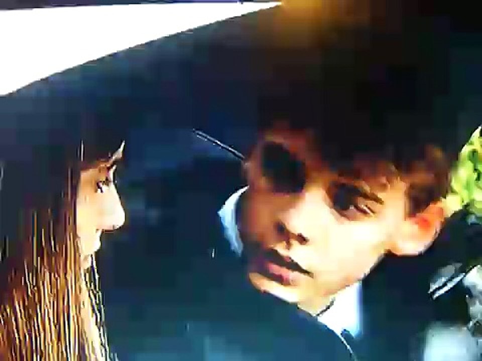 Maddie And Tom Kiss Eastenders