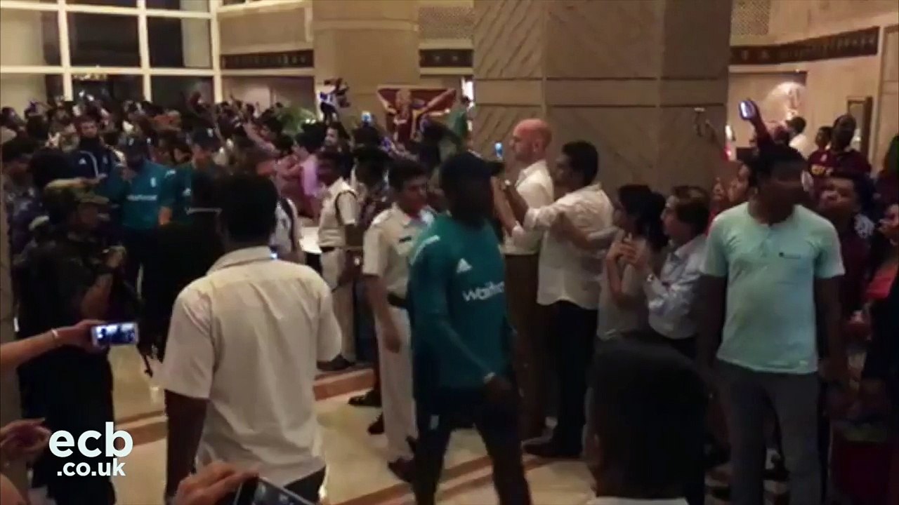 #ENG arrive back at their hotel. #WT20
