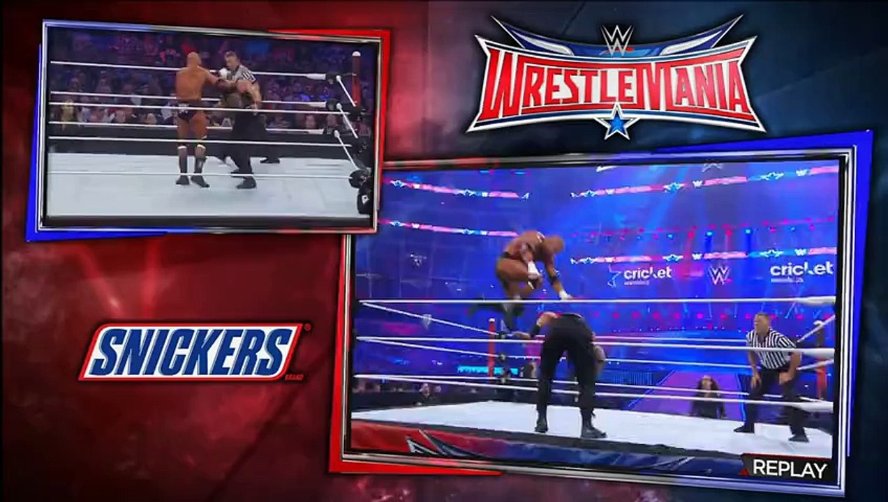 Roman Reins VS Triple h WWE WrestleMania 32