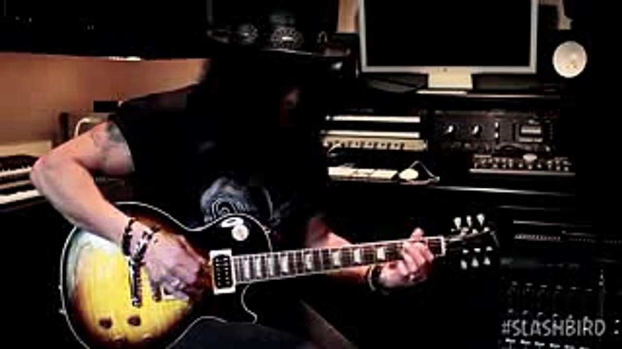 09. Slash covers the Angry Birds Space theme tune!