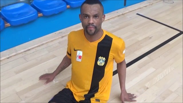 VIBREZ ! Prime Interviews, après la rencontre Douai Gayant & Toulon !... Le 2 avril 2016 ...