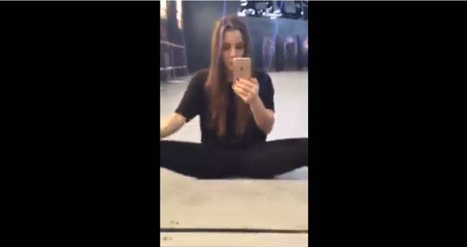 Юлиана Бухольц в Periscope (03.04.2016)