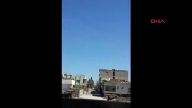 Nusaybin'de Parke Taşları ile Sokaklara Kurulan Barikatlar Kaldırılıyor