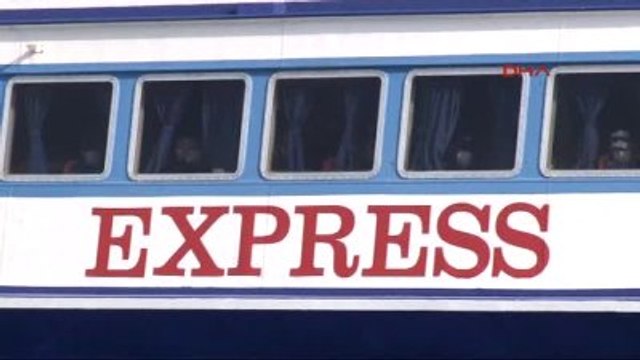 İzmir Dikili İlk Grup ?iade Mülteciler? Dikili? De-Detay ve Aktuel Görüntüler