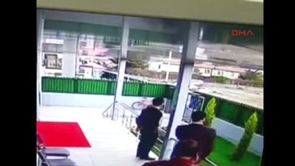 Diyarbakır'da 7 Polisi Şehit Eden Bombalı Aracı Özel Güvenlikçi Saniyeler Önce Fark Etmiş