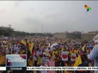 Colombia: sector de ultraderecha se moviliza contra diálogo nacional