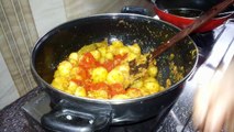 Baby Potato Curry / Choto Aloo Dum (Bengali Home Style) Easy & Simple Recipe
