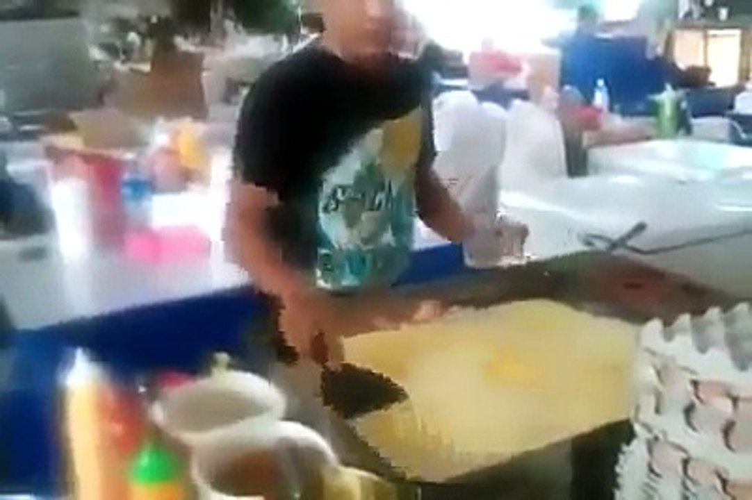 Atraksi Pedagang Burger
