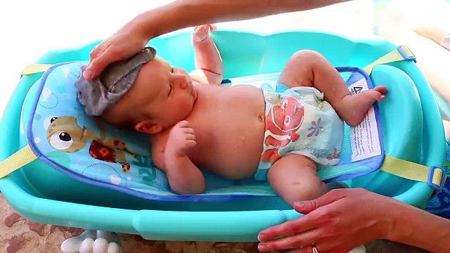 Baby Bath Time With THE FIRST YEARS! Fun Newborn Baby Finding Nemo Bathtub + Mickey Mouse Bath Toys