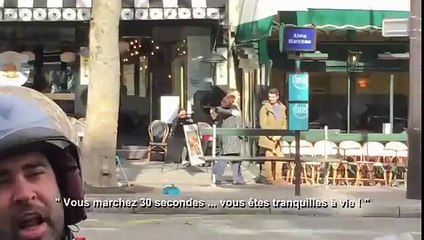 Quand Sophie Marceau traque les paparazzi à son tour